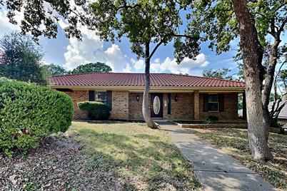 8 Lake Forest Drive, Trophy Club, TX 76262 - Photo 1