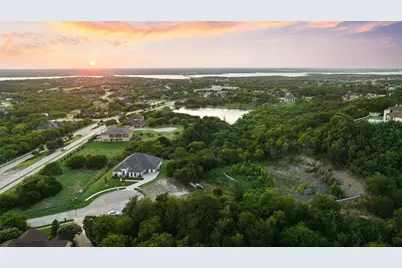2401 Skyline Court, Cedar Hill, TX 75104 - Photo 37