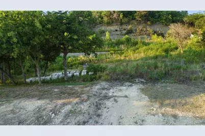 2401 Skyline Court, Cedar Hill, TX 75104 - Photo 19