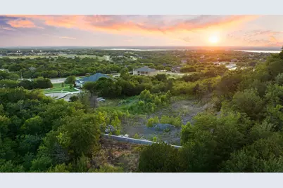 2401 Skyline Court, Cedar Hill, TX 75104 - Photo 33
