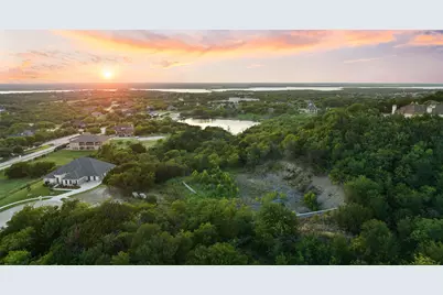 2401 Skyline Court, Cedar Hill, TX 75104 - Photo 35