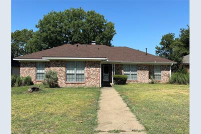 2614 Bennett Avenue, Sherman, TX 75090 - Photo 1