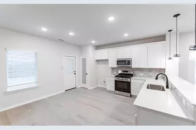 2408 Hollyhill Way, Sherman, TX 75092 - Photo 5