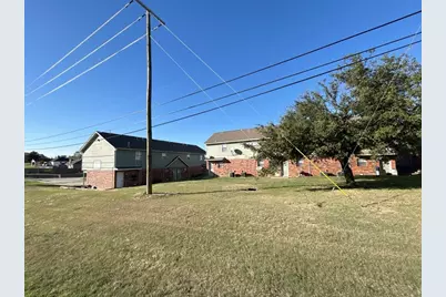 809 W Walnut Street #B3, Celina, TX 75009 - Photo 3