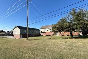 809 W Walnut St, Celina, TX 75009 - Photo 3