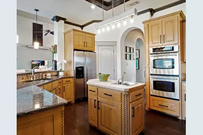 2804 Alta Vista Court, Granbury, TX 76049 - Photo 15