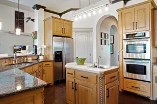 2804 Alta Vista Ct, Granbury, TX 76049 - Photo 15