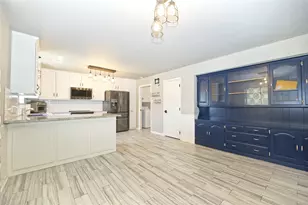 451 W 6th St, Muenster, TX 76252 - Photo 25