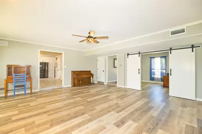 451 W Sixth Street, Muenster, TX 76252 - Photo 15