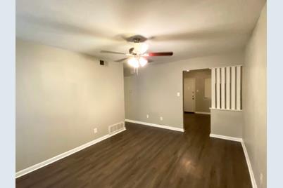 2520 Normont Circle, Fort Worth, TX 76103 - Photo 5