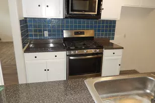 2710 Mt View Dr, Farmers Branch, TX 75234 - Photo 7