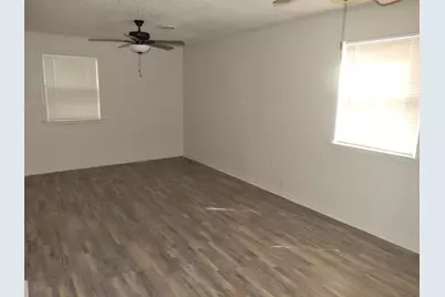 2710 Mount View Drive, Farmers Branch, TX 75234 - Photo 11