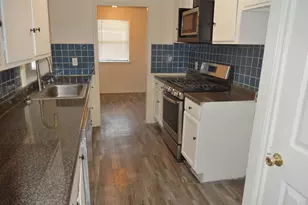 2710 Mt View Dr, Farmers Branch, TX 75234 - Photo 5