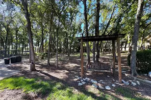 8009 Ravenswood Rd, Granbury, TX 76049 - Photo 33