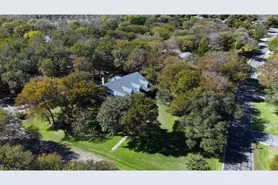 8009 Ravenswood Road, Granbury, TX 76049 - Photo 39