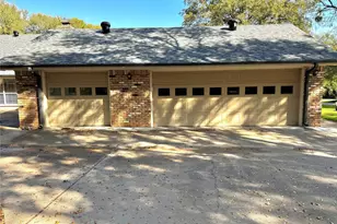 8009 Ravenswood Rd, Granbury, TX 76049 - Photo 35