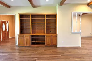 8009 Ravenswood Rd, Granbury, TX 76049 - Photo 11