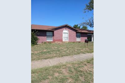 11231 Pelican Drive, Dallas, TX 75238 - Photo 1