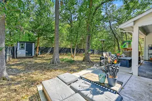 610 Deleon St, Denison, TX 75020 - Photo 35