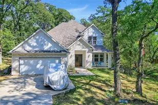 610 Deleon St, Denison, TX 75020 - Photo 3