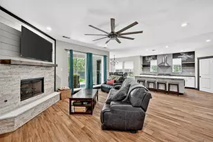 610 Deleon St, Denison, TX 75020 - Photo 11