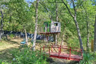 610 Deleon St, Denison, TX 75020 - Photo 7