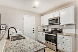 508 18th St, Grand Prairie, TX 75050 - Photo 9