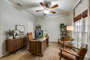 4350 Cochran Chapel Cir, Dallas, TX 75209 - Photo 17