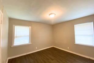 2501 Normont Cir, Fort Worth, TX 76103 - Photo 9