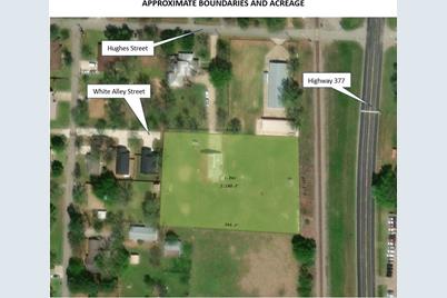 310 W Hughes Street, Collinsville, TX 76233 - Photo 1