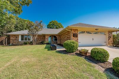 708 Patty B Lane, Burleson, TX 76028 - Photo 1