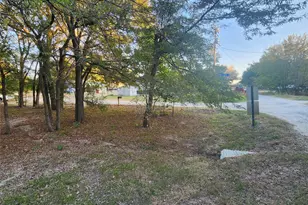 212 West Ln, West Tawakoni, TX 75474 - Photo 1