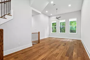 381 E Greenbriar Ln, Dallas, TX 75203 - Photo 5