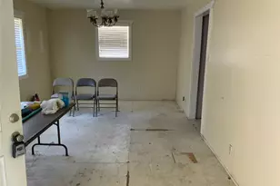 400 N Weaver St, Gainesville, TX 76240 - Photo 3