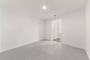 9320 Blooming Ivy Dr, Mesquite, TX 75126 - Photo 5