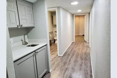 700 Londonderry Lane #200, Denton, TX 76205 - Photo 3