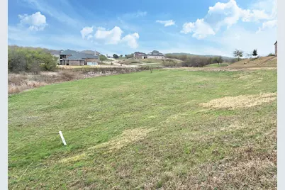 1204 Preserve Boulevard, Grand Prairie, TX 75104 - Photo 3