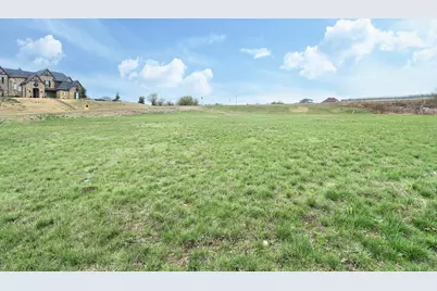 1204 Preserve Boulevard, Grand Prairie, TX 75104 - Photo 7