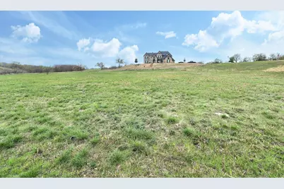 1204 Preserve Boulevard, Grand Prairie, TX 75104 - Photo 5