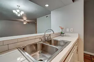 5924 Birchbrook Dr, Dallas, TX 75206 - Photo 15