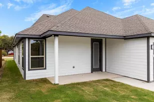 3306 Kari Ln, Greenville, TX 75402 - Photo 5