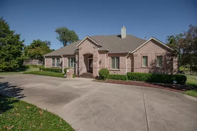 605 Bardfield Avenue, Garland, TX 75041 - Photo 1