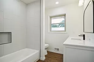 900 Roberts St, Bowie, TX 76230 - Photo 23