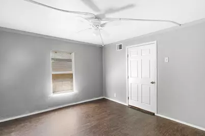 305 W Waco Street, Ennis, TX 75119 - Photo 17