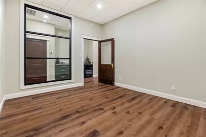 71 N Waco Street, Hillsboro, TX 76645 - Photo 11