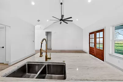 5243 Old Town Road, Whitesboro, TX 76273 - Photo 11