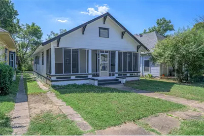 708 W Texas Street, Denison, TX 75020 - Photo 1