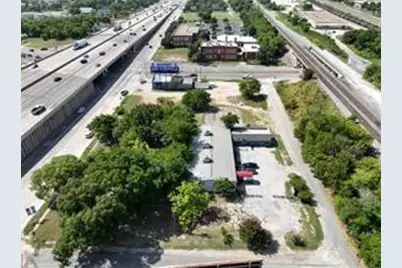 600 E Dashwood Street, Fort Worth, TX 76104 - Photo 11