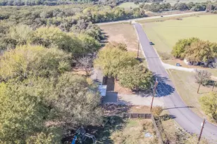 200 Rhett Ct, Aurora, TX 76078 - Photo 35