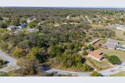 17 Bayside Drive, Runaway Bay, TX 76426 - Photo 15